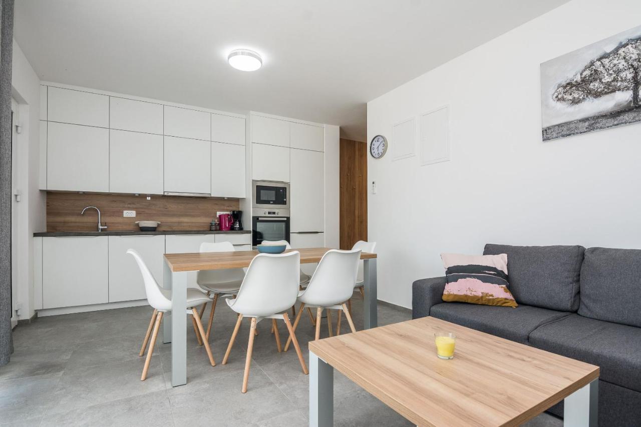 Apartment Spanic 1 Vir Exterior foto